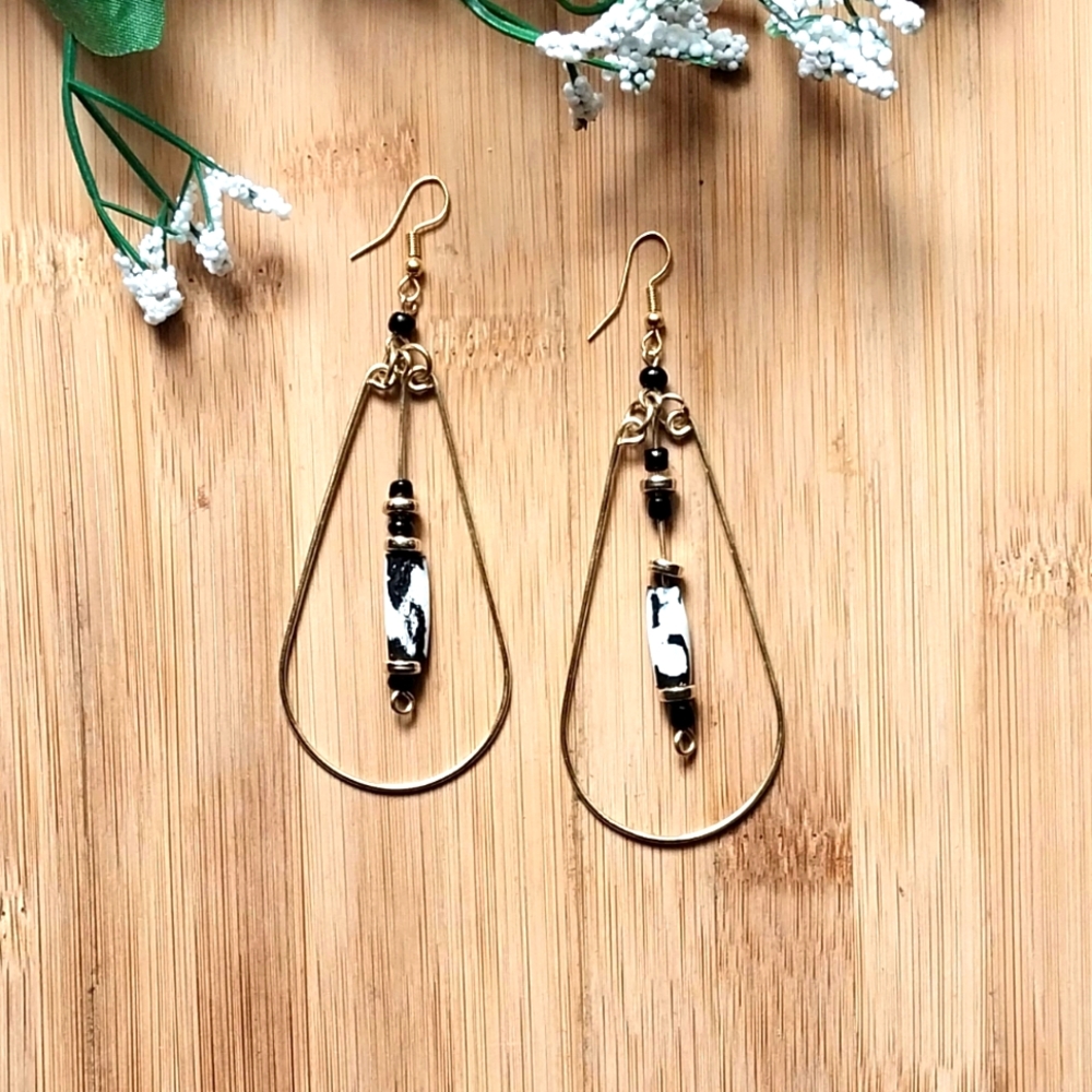 1PR Beautil Kenyan Brass Petali and Batik Earrings - Picture 4 of 5
